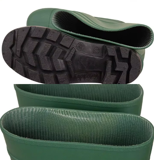 detail-view-of-garden-wellington-boot-anti-slip-outsole-and-inner-lining